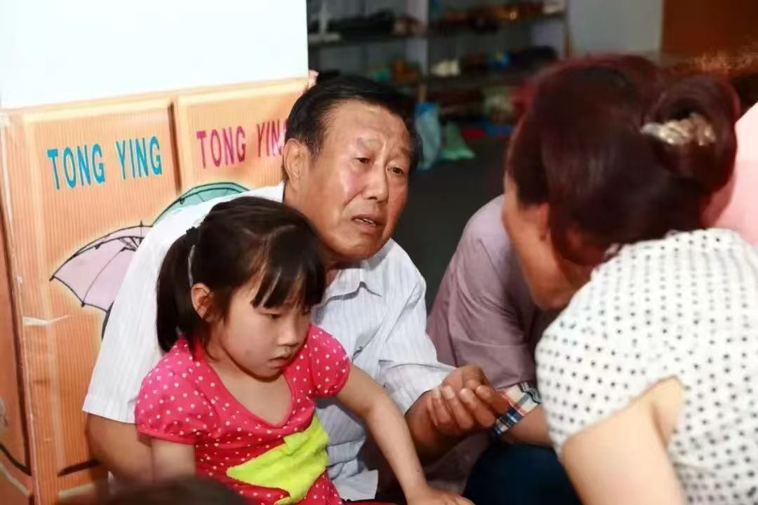 全国模范退役军人 | 为民服务 奉献一生——记原东港市政协副主席崔同厚