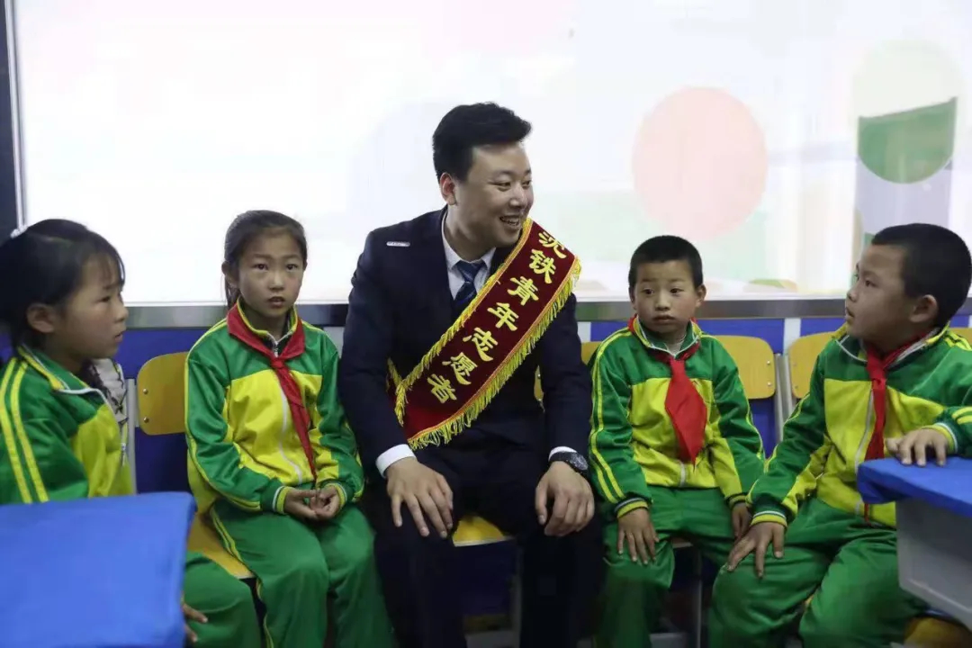 辽宁“最美退役军人” | 在高铁客运岗位上续写新荣光 ——中国铁路沈阳局集团有限公司沈阳客运段刘伟